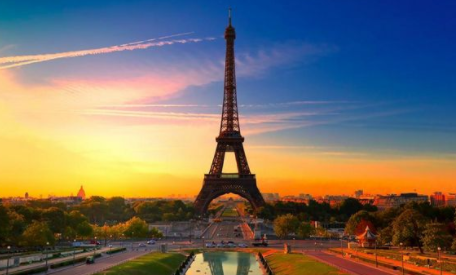 法国历史上为何有五个共和国?