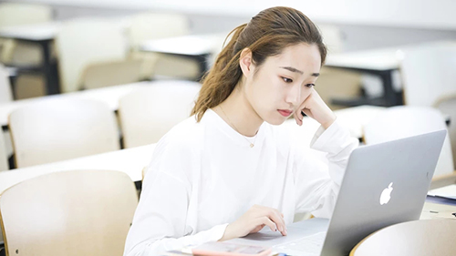 上海*日语班去哪里?给*报日语班,将来好就业吗