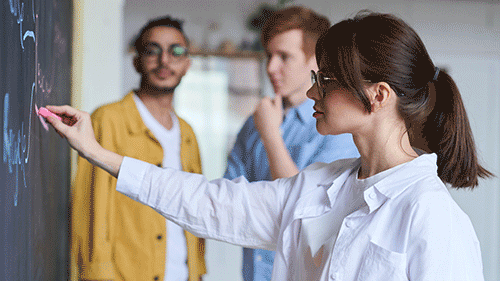 上海学意大利语的地方贵吗？意大利语中，时间类形容词的用法有哪些？